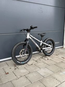 Commencal Ramones 16