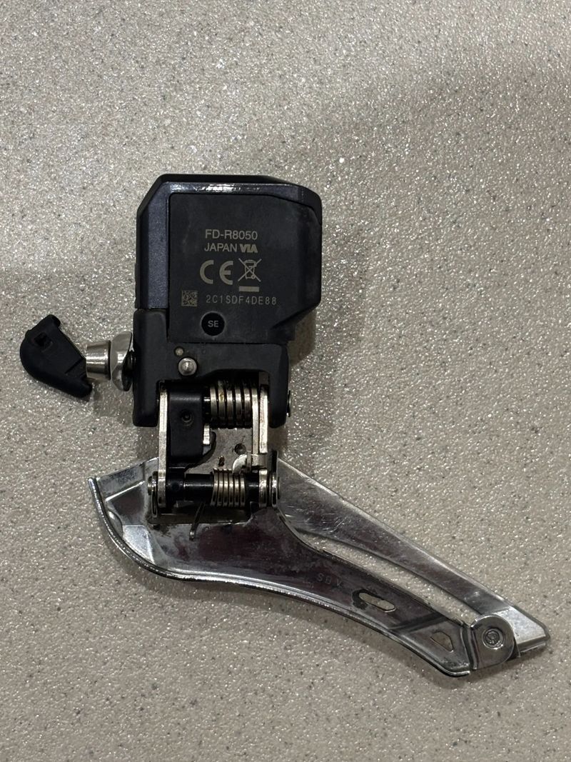 SHIMANO Ultegra Di2 FD-R8050 11s