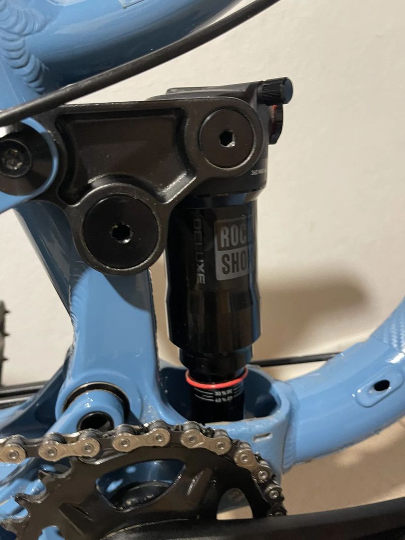 Naloo Mountain Jack 20, jako Vpace Moritz 20, nebo Propain Frechdax 20, celopéro od 105cm