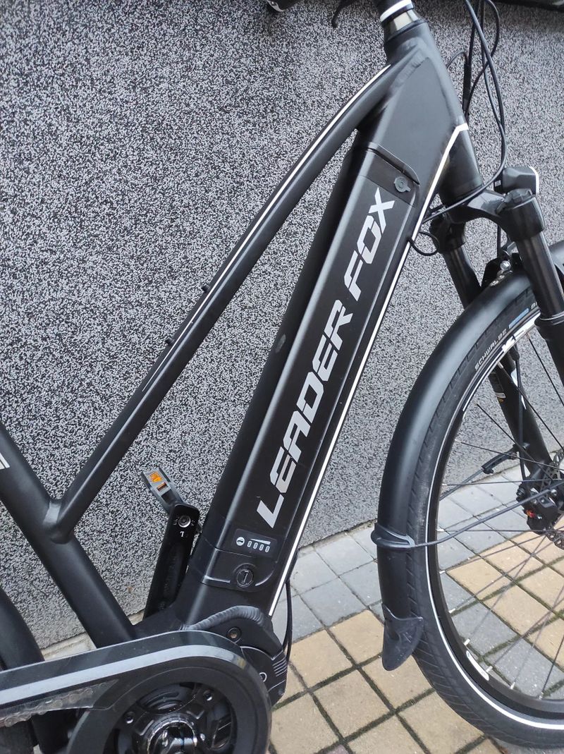 Elektrokolo LEADER FOX Lucas (L) kola 28