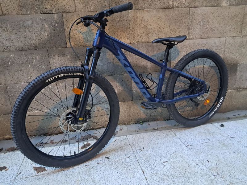 Kona Fire Mountain 26/XS Top stav!