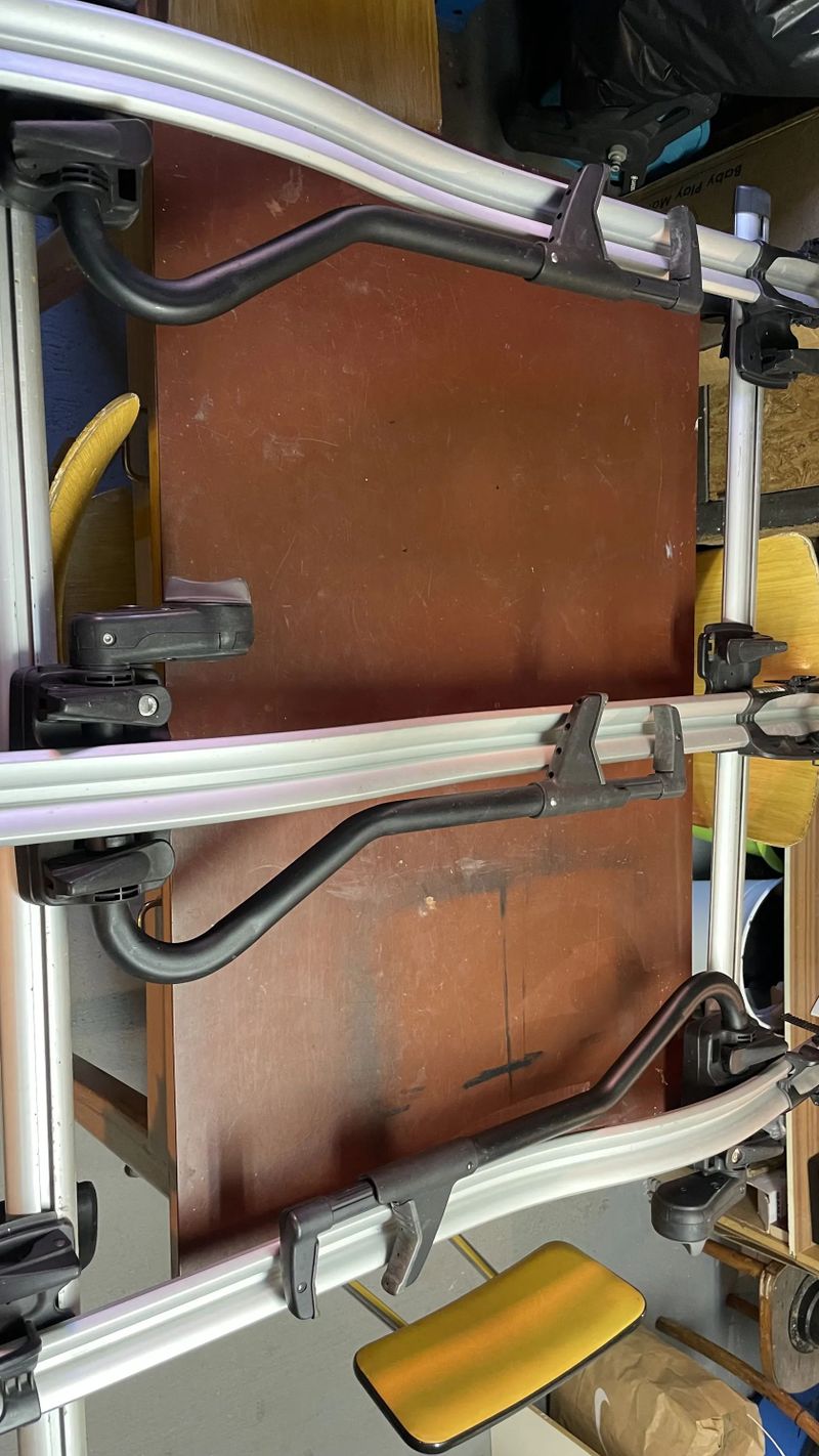 3x Thule ProRide 591 + příčníky octavia 3 gen. sedan