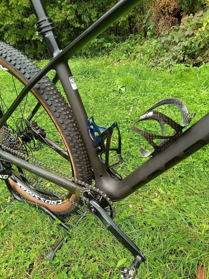 MONDRAKER Podium Carbon 29" black phantom/light blue