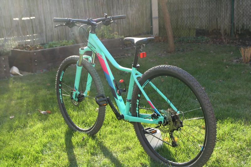 Dámské/dívčí horské kolo Cube ACCESS PRO 29"