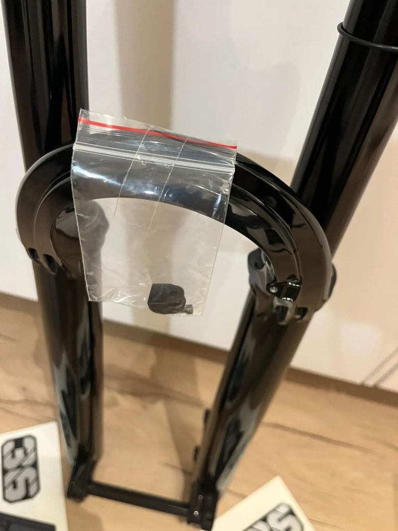 NEW - FOX 36 Performance Elite Grip 2