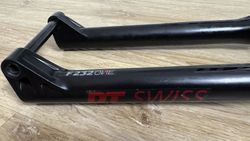 Prodám vidlice DT SWISS F 232 ONE 110 mm, BOOST + uzamykání z řidítek, perfektní