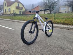 Commencal Absolut dirťák