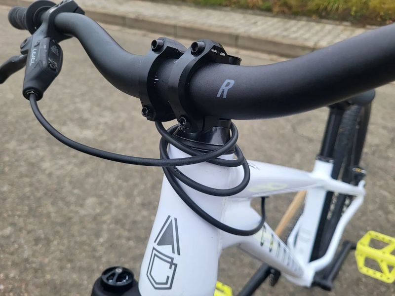 Commencal Absolut dirťák