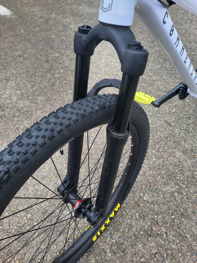 Commencal Absolut dirťák