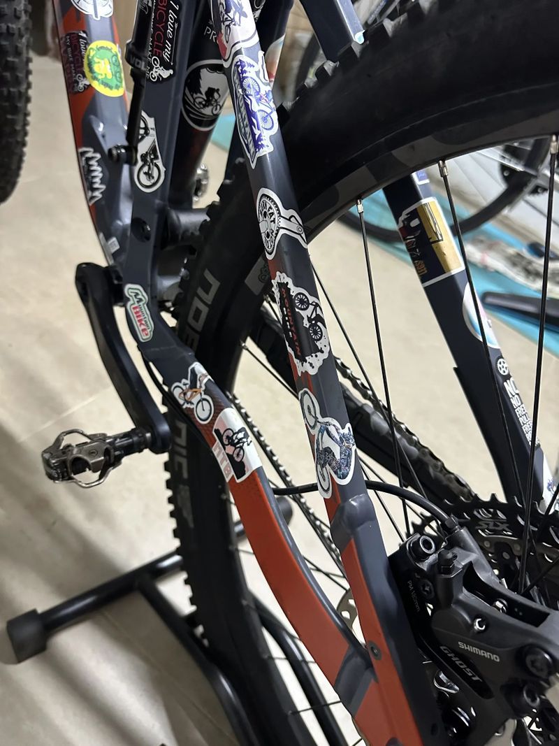 Ghost Trail Riot Essential 2022