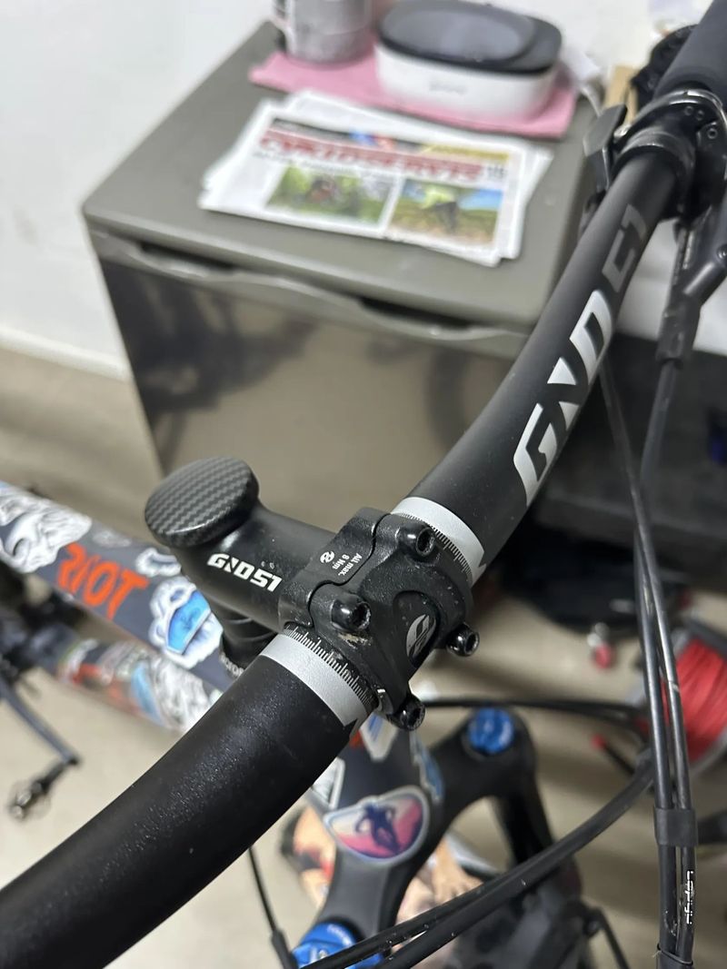 Ghost Trail Riot Essential 2022