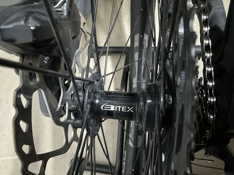 Ghost Trail Riot Essential 2022