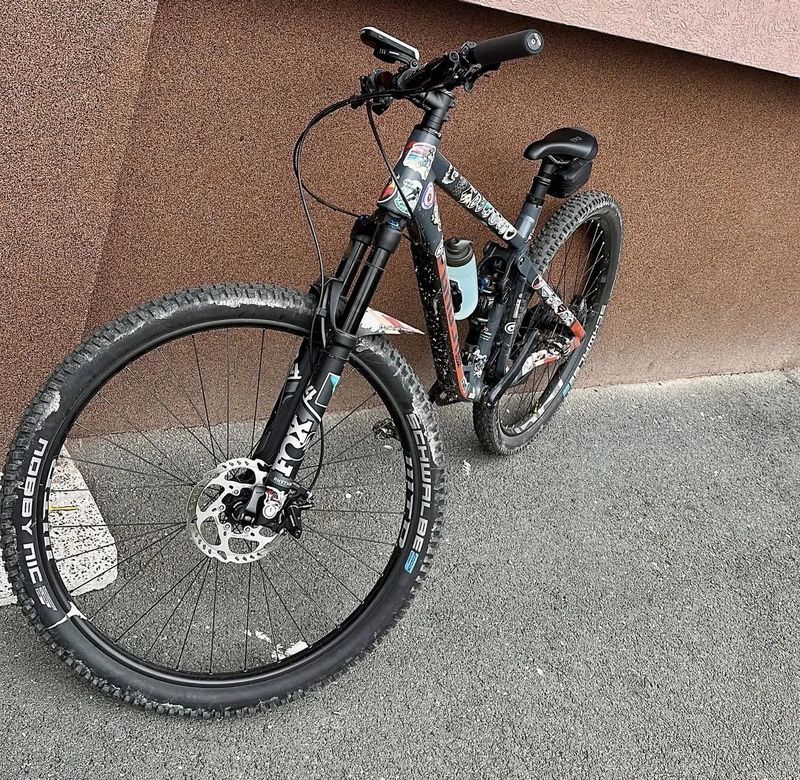 Ghost Trail Riot Essential 2022