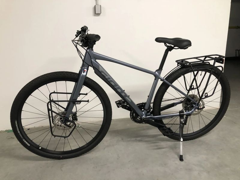 Giant Expediční Toughroad SLR 1, velikost S, 50km!