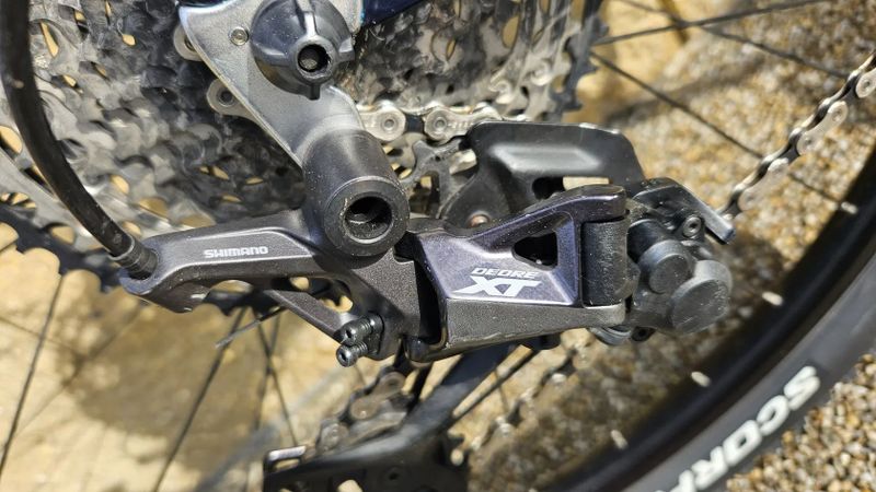 Dema ENERGY TEAM 2 DARK GREY-RED 21"