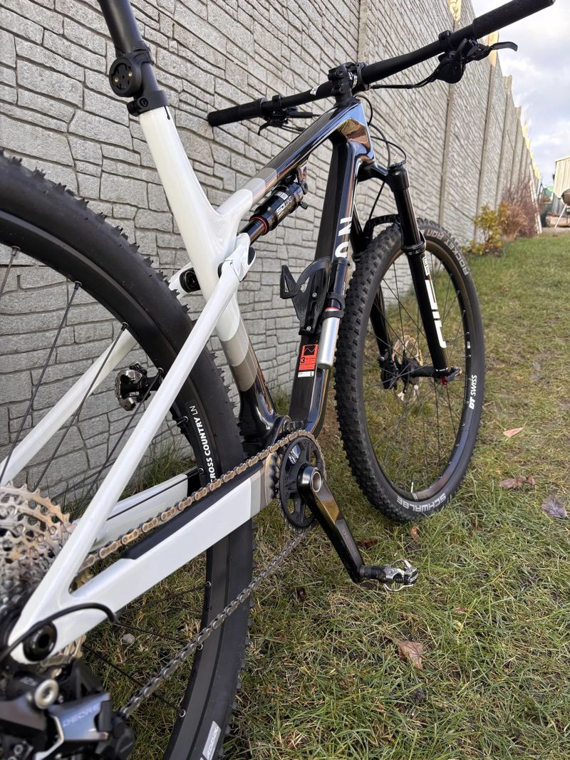 Canyon Lux World Cup CF 7 2025