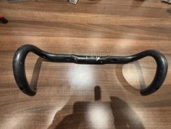 Karbonová řidítka FSA K-FORCE SL Ø-31.8 mm/440 mm