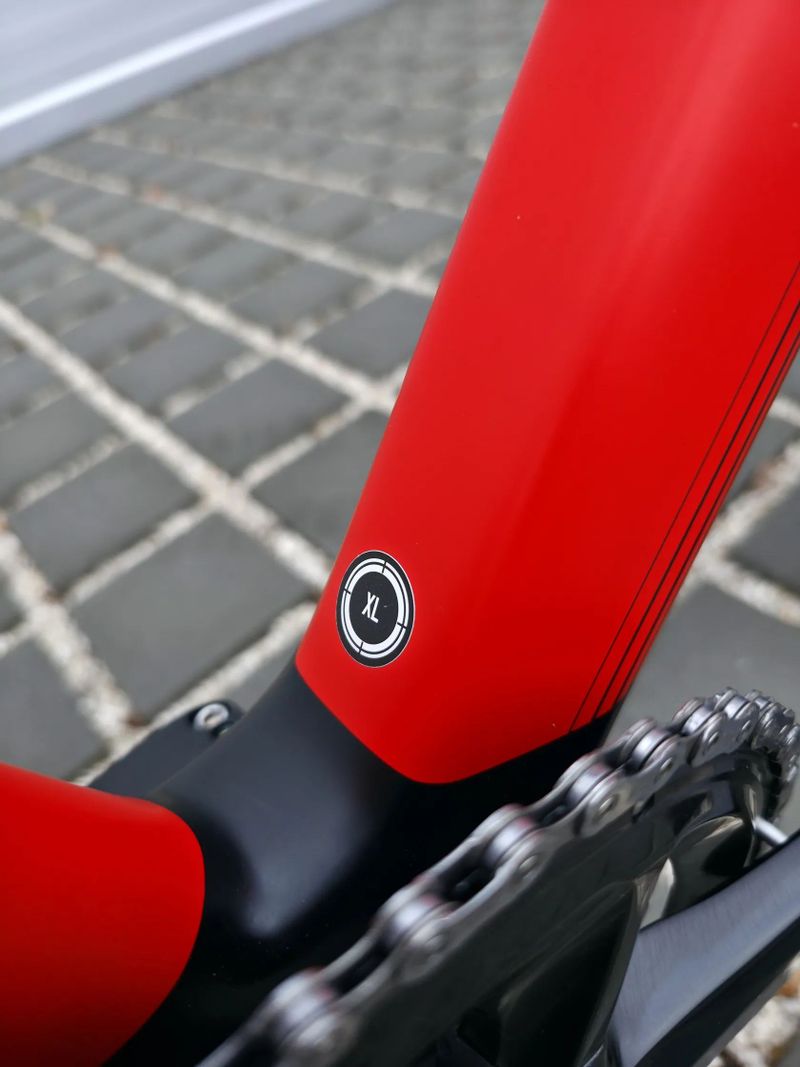 Silniční kolo Wilier Garda Carbon Disc 105 2025 – velikost XL