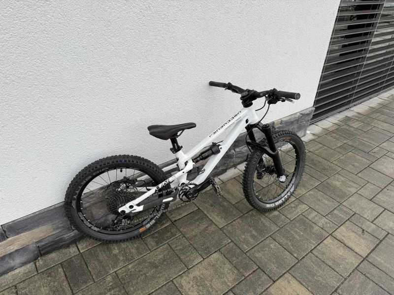 Commencal Clash 20 Pure White