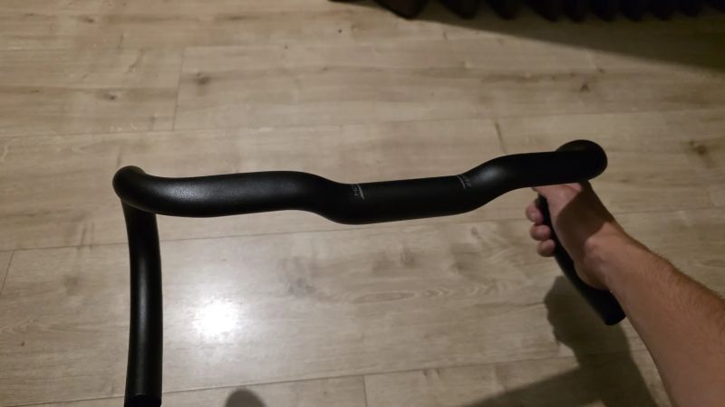 Specialized hover bar 