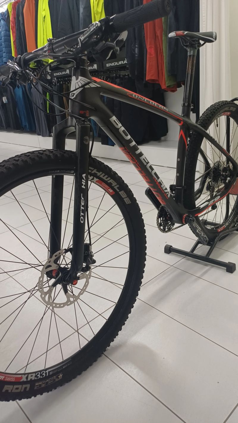  Bottecchia Zoncolan / DT swiss 240s / Shimano XT / Výška postavy 170-180cm / TOP STAV