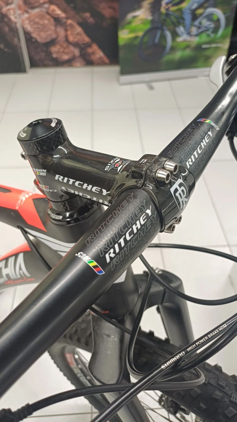 Bottecchia Zoncolan / DT swiss 240s / Shimano XT / Výška postavy 170-180cm / TOP STAV