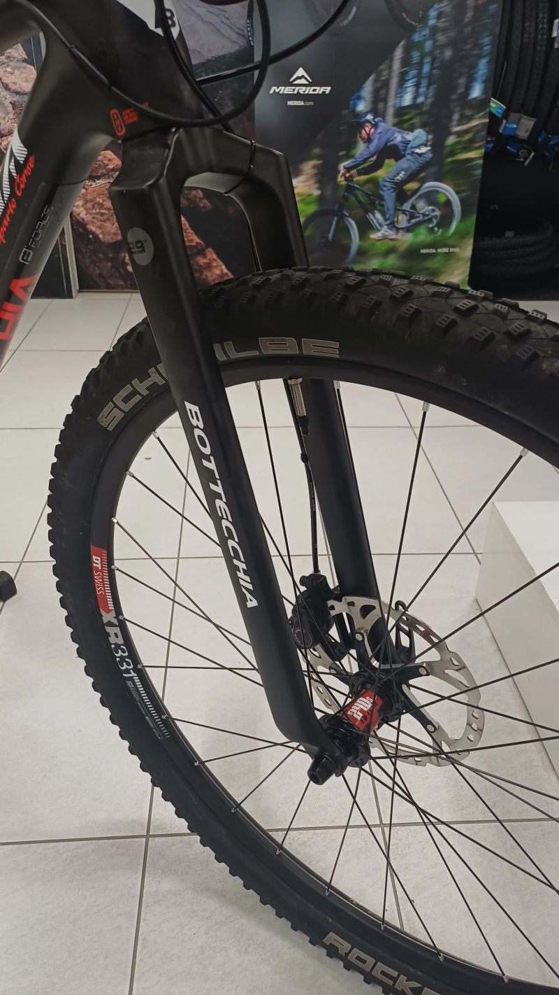 Bottecchia Zoncolan / DT swiss 240s / Shimano XT / Výška postavy 170-180cm / TOP STAV