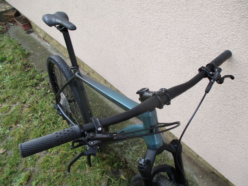 Nové lehké 29" kolo Maxbike M909 21", Shimano SLX 1x12, vzduch. vidlice Manitou Machete, pevné osy