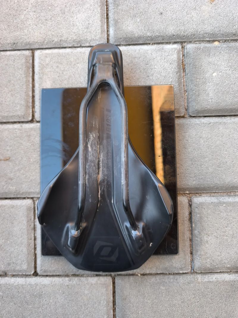 Sedlo Syncros FL 1.0 SL karbonové ližiny