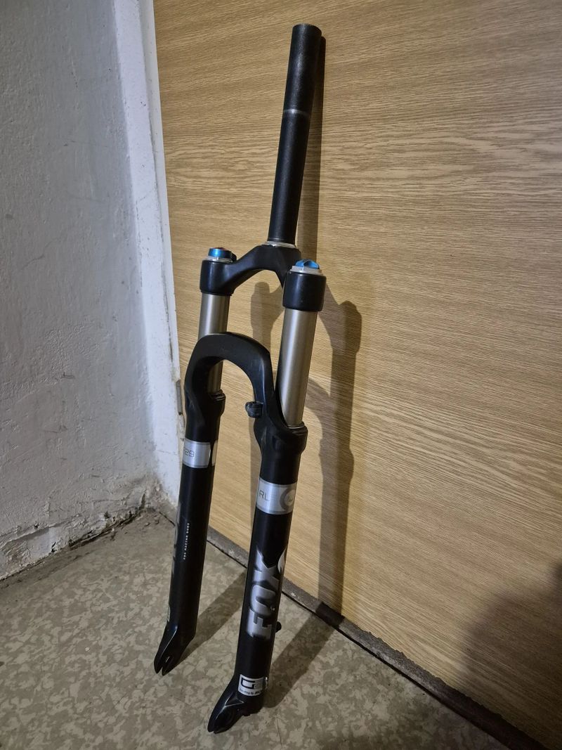Odpružená vidlice Fox 32 f29 rl (rychloupínák)
