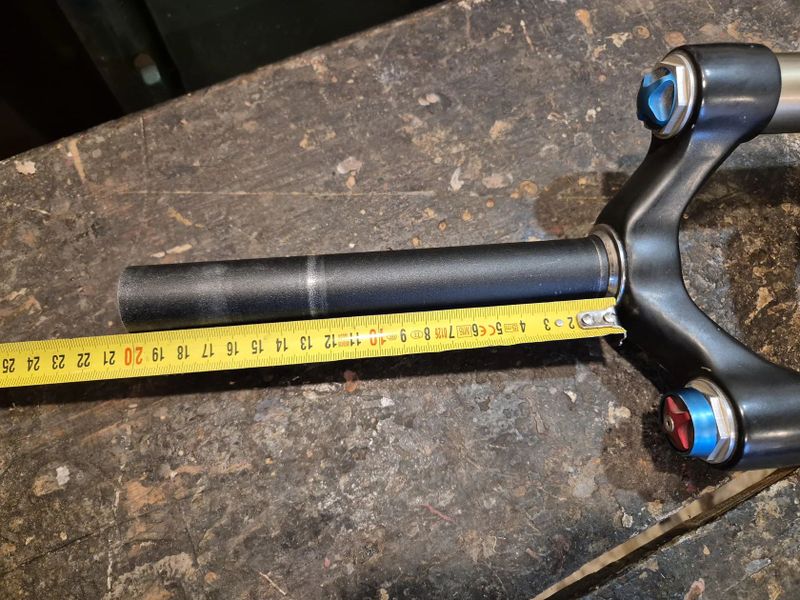 Odpružená vidlice Fox 32 f29 rl (rychloupínák)