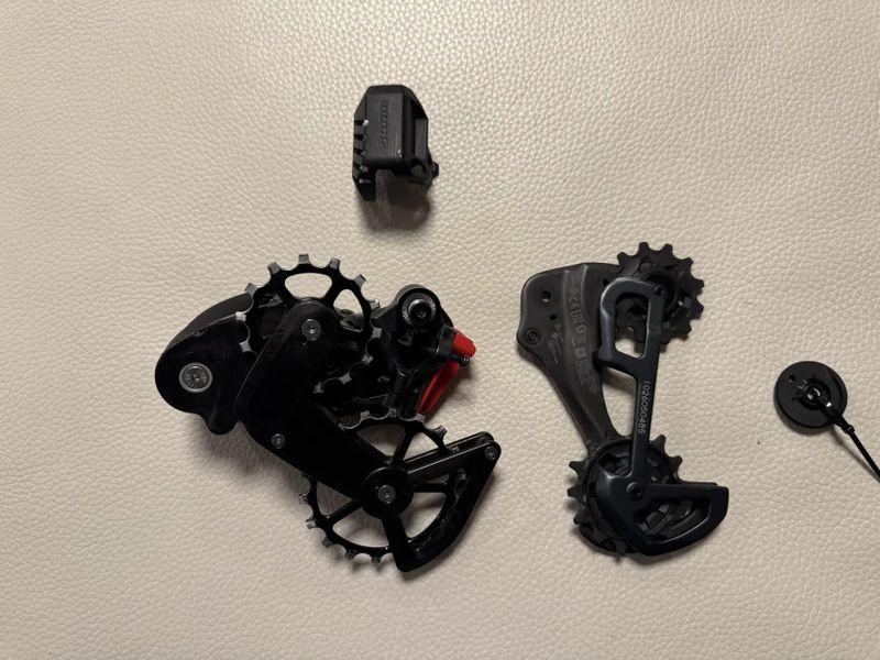 SRAM přehazovačka XX1 EAGLE AXS 12s vč. ramínka CERAMICSPEED