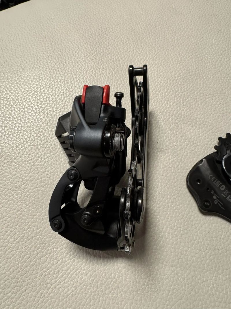 SRAM přehazovačka XX1 EAGLE AXS 12s vč. ramínka CERAMICSPEED