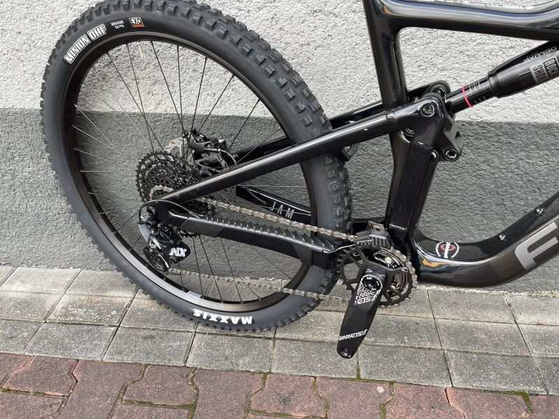 Horské kolo Focus JAM 8.8 KARBON