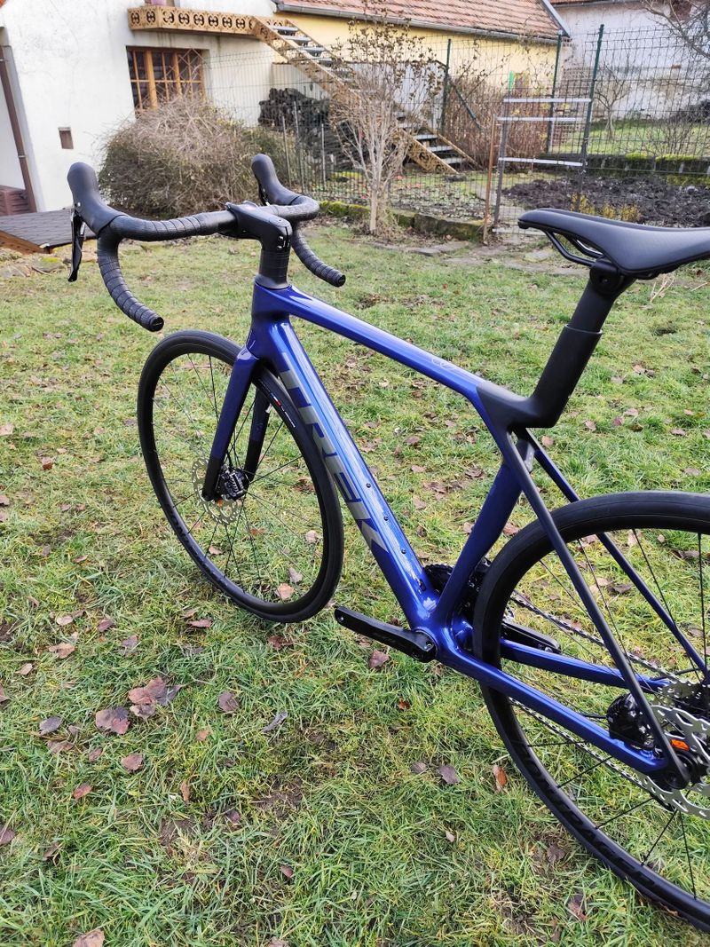 Nový Trek Madone SL 5 Gen 8 Hex Blue 2025 vel M, 54 cm