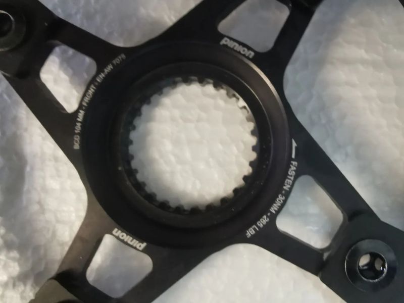 GATES carbon drive prevodník s pavoukem Pinion 