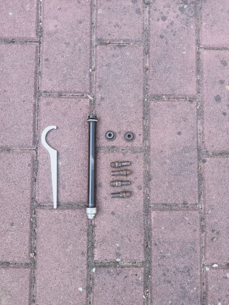 Rám Surly Troll S&S + příslušenství