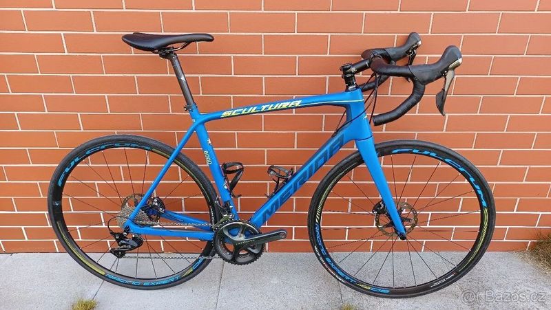 Merida Scultura 6000, Ultegra, karbonová sedlovka