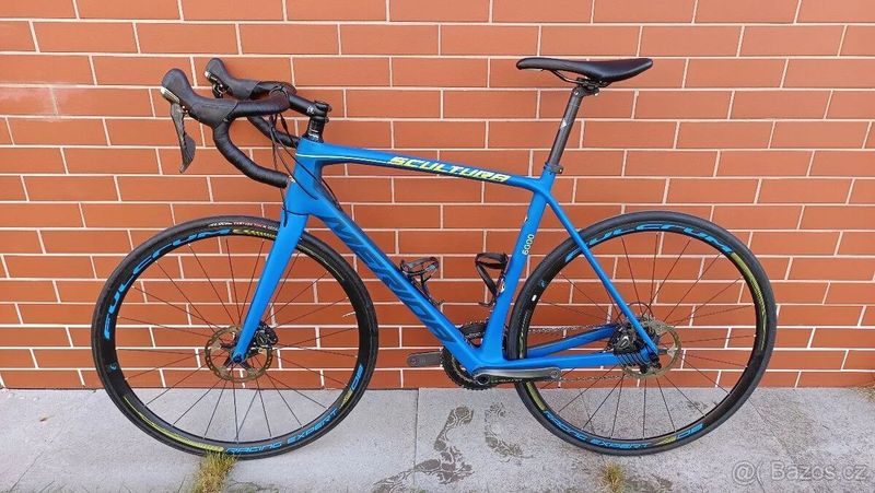 Merida Scultura 6000, Ultegra, karbonová sedlovka