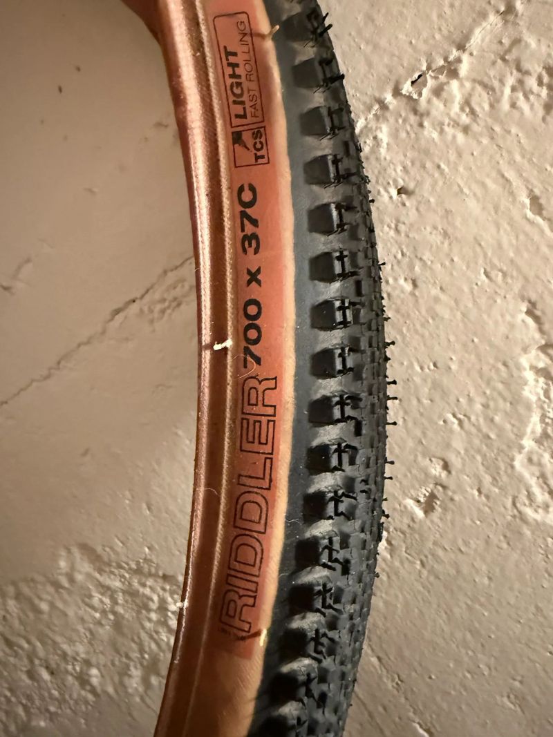 2ks WTB RIDDLER 700X37C jednou jeté 
