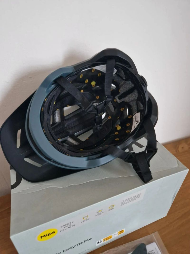 Cyklistická přilba Fox Racing Speedframe Pro - vel. M