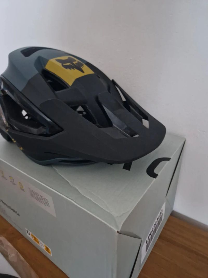 Cyklistická přilba Fox Racing Speedframe Pro - vel. M