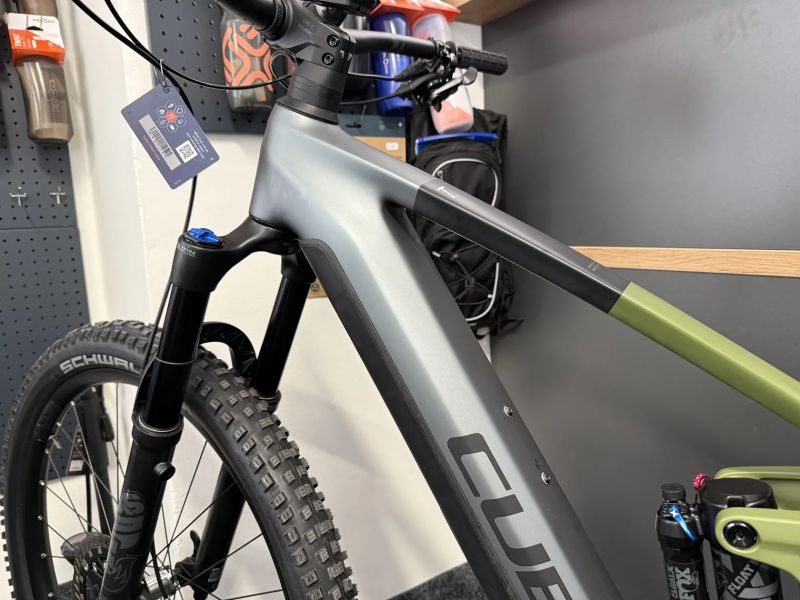 CUBE Stereo Hybrid 140HPC TM 750 vel.M 2023 1375KM KARBON