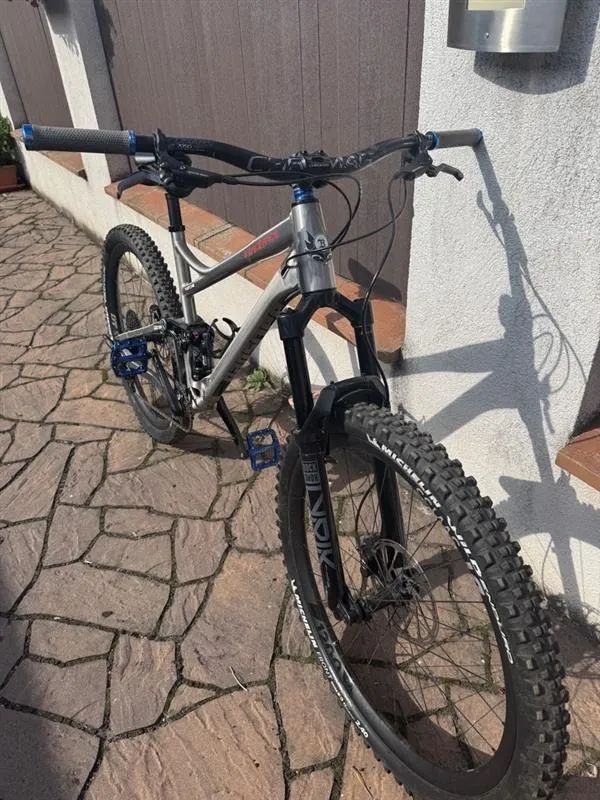 Banshee Bikes Prime V 3.2