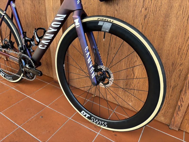 Canyon Ultimate CFR Di2 Aero - velikost L (540 mm) - ULTEGRA di2 2x12, DURA-ACE kliky, DT SWISS ACR