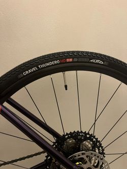 Prodam sadu novych plastu Tufo Thundero HD 700x40c, 40-622