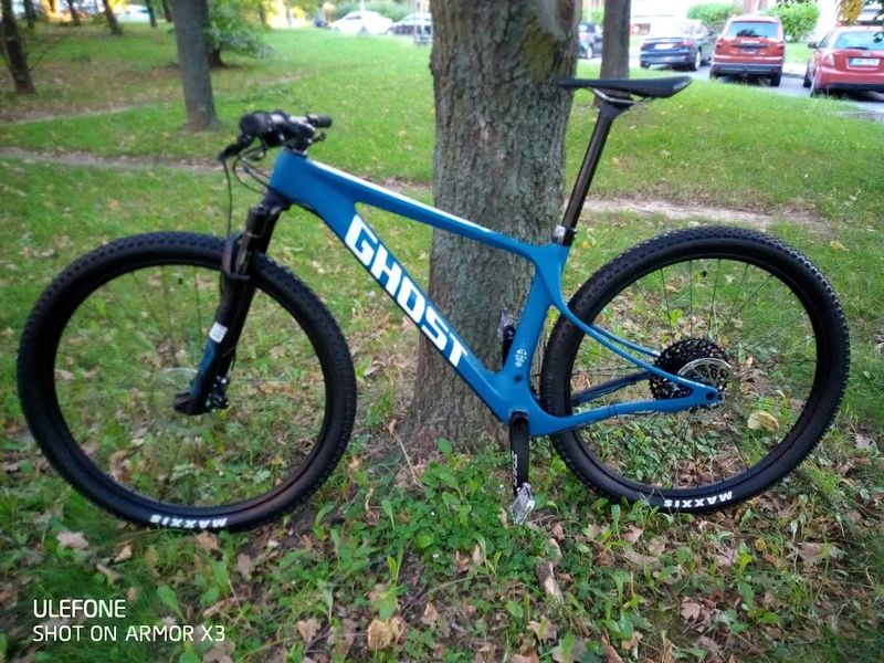 Nový karbonový GHOST LECTOR SF LC - Sky / Star White