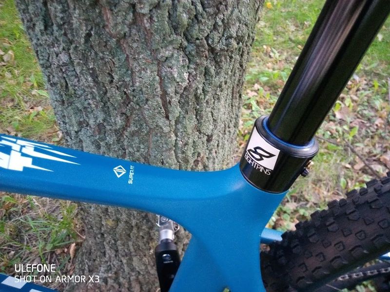 Nový karbonový GHOST LECTOR SF LC - Sky / Star White