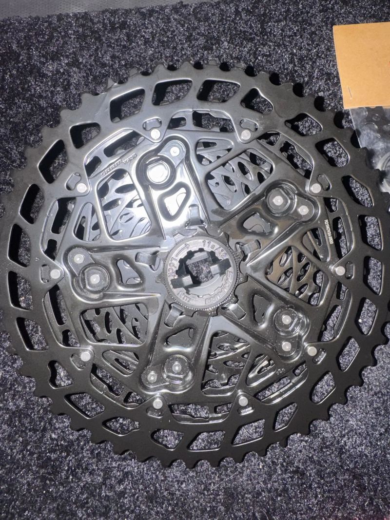 Kazeta Sram PG-1210 eagle 12 speed 11-50 + pastorky 