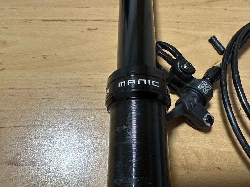 X-Fusion Manic 30,9 mm délka 125 mm, teleskopická sedlovka, včetně páčky, zánovní